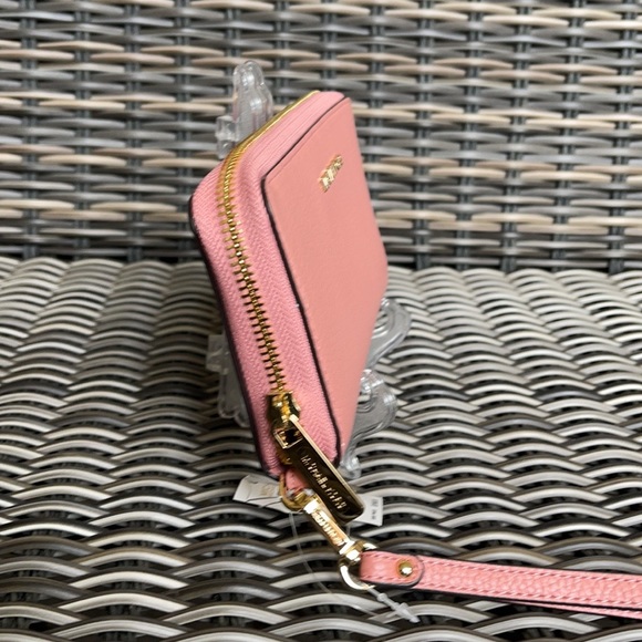 Michael Kors Large Flat MF Phone Case Leather Wallet in Sunset Rose - Picture 12 of 16